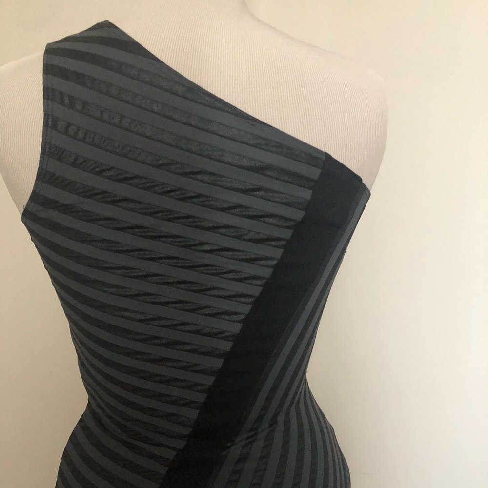 HACHE Off Shoulder Top - Picture 2 of 5